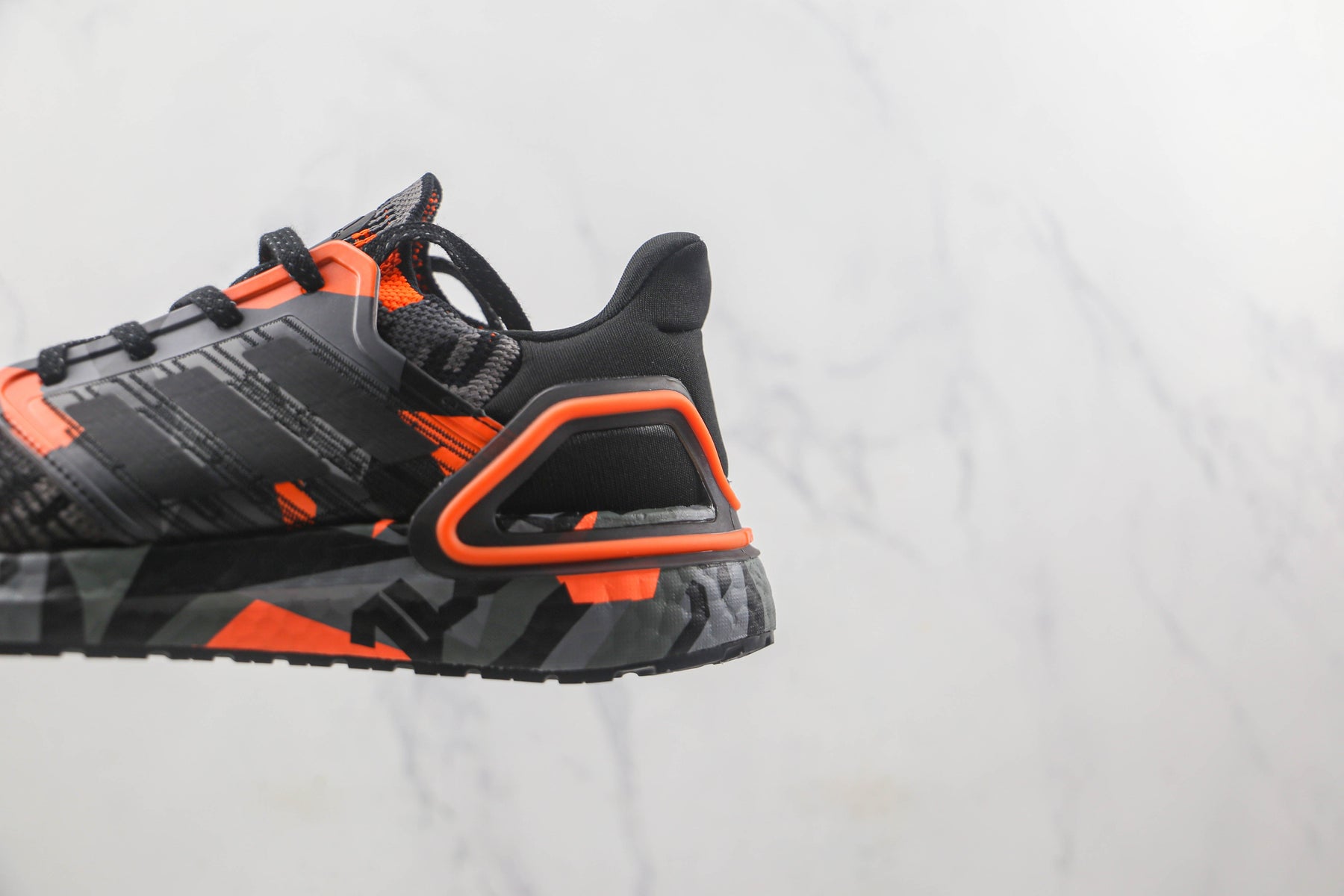 Adidas Ultraboost 20 - Preto/Laranja 'Camuflado'