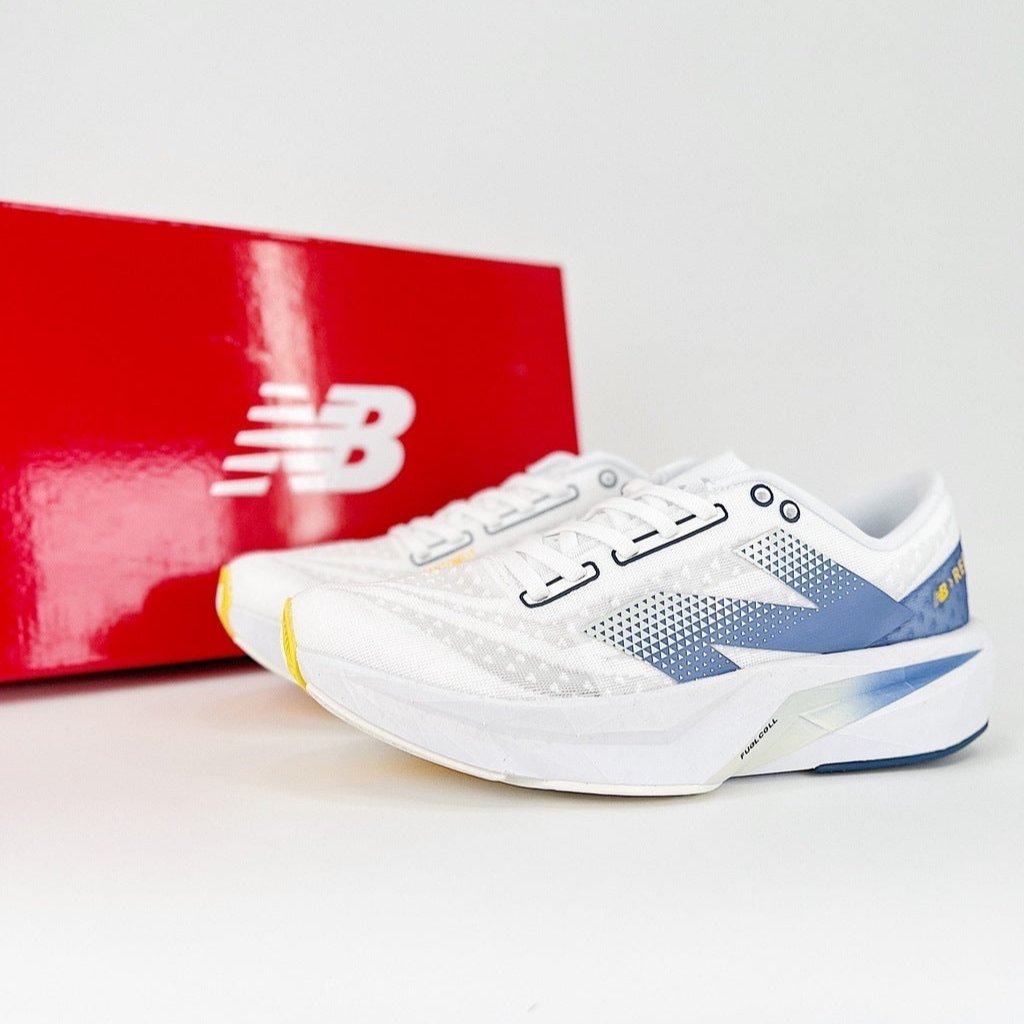 New Balance FuelCell Rebel V4 - Branco/Azul