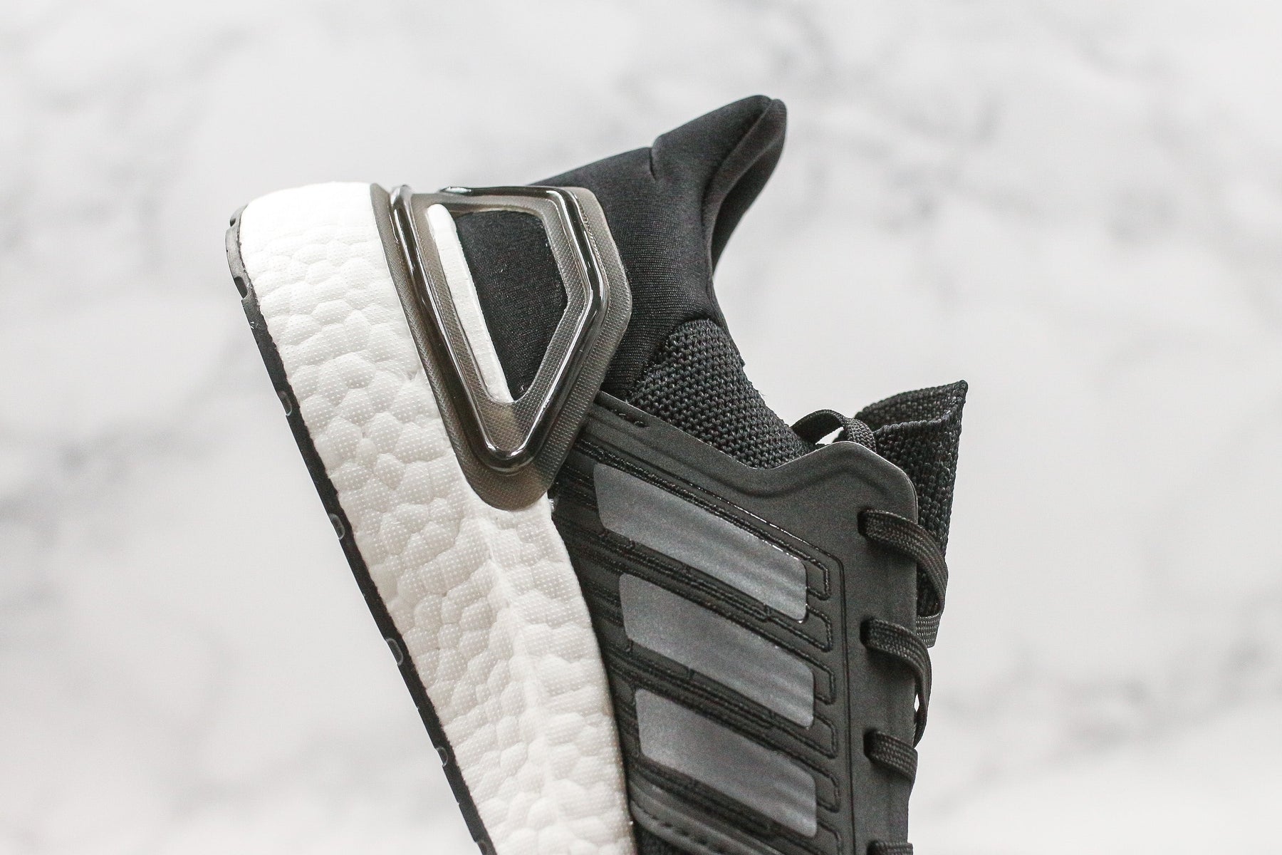Adidas Ultraboost 20 - Preto/Cinza