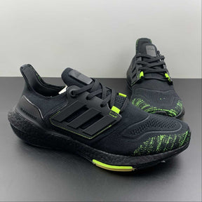 Adidas Ultraboost 22 - Preto/Verde