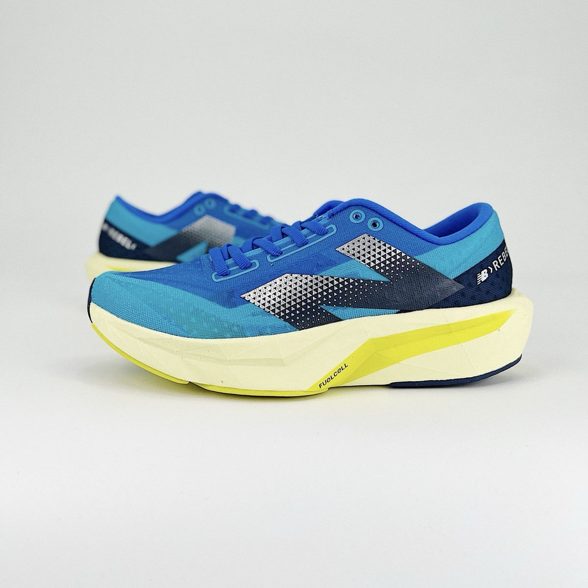 New Balance FuelCell Rebel V4 - Azul/Amarelo